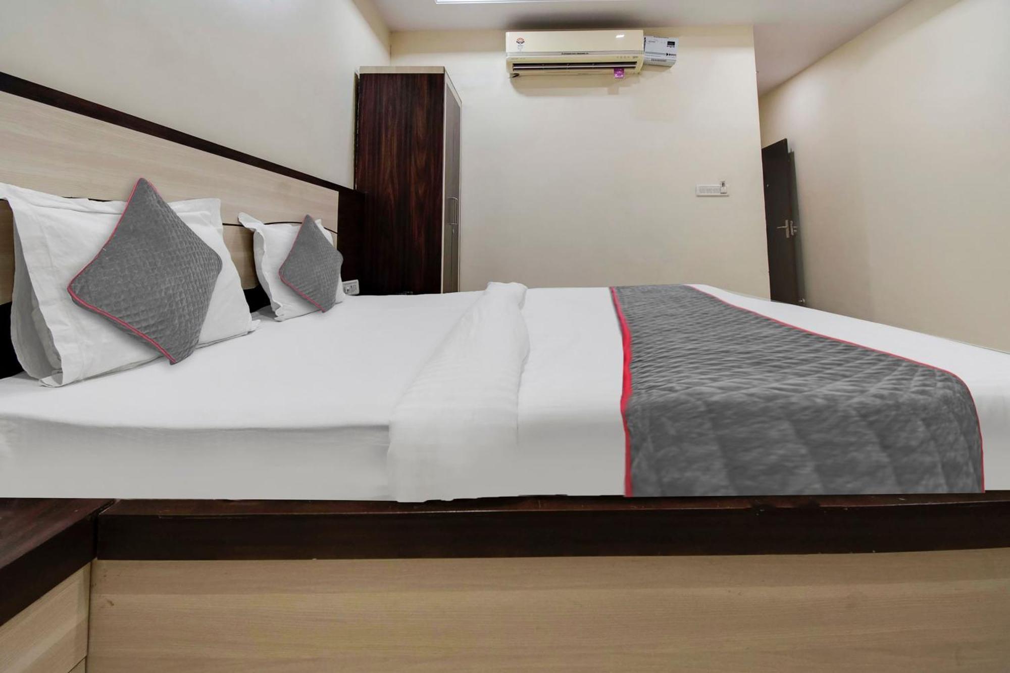 Capital O Pink Peral Hotel Jaipur Ngoại thất bức ảnh